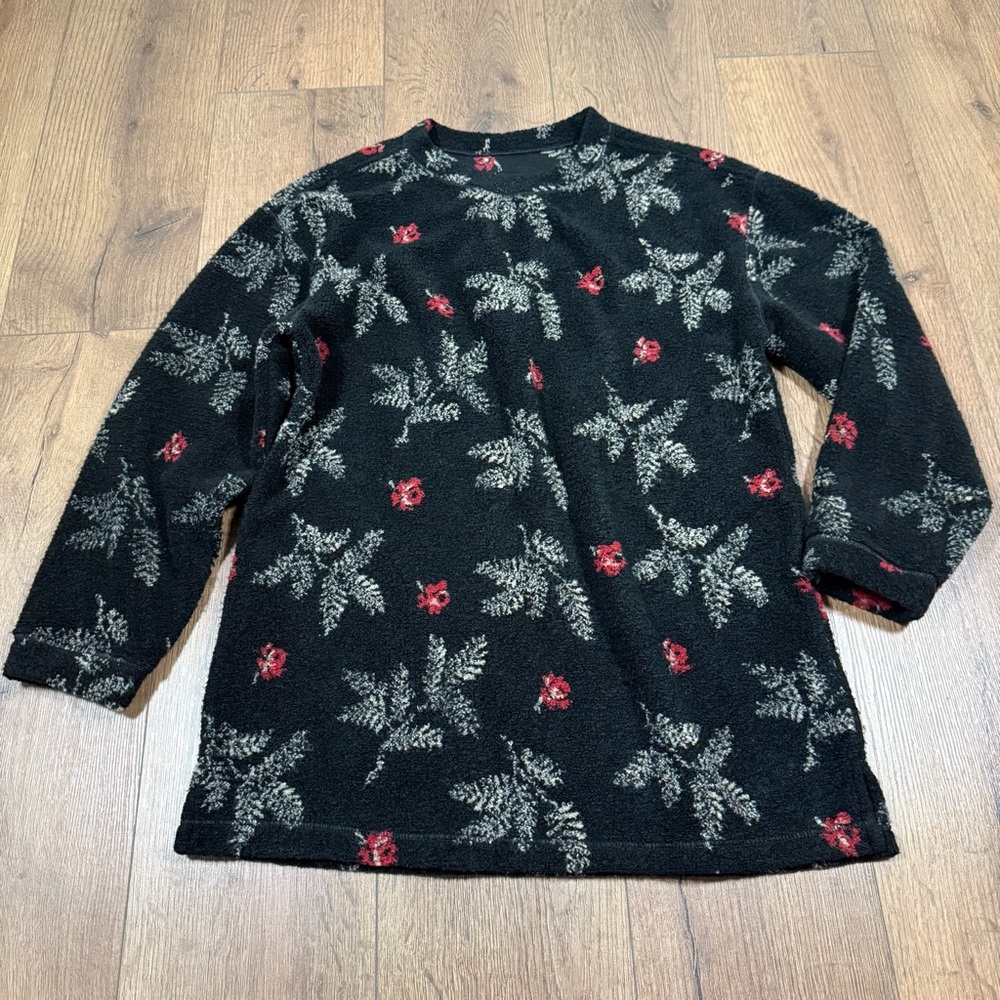 Woolrich Black and Red Patterned Sweater‎